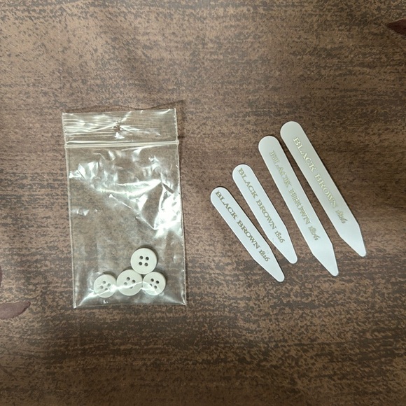 Black Brown 1826 brand collar stays. Two sets. Shorter and longer. Never used. - Picture 1 of 2